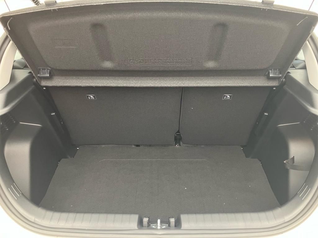 Fahrzeugabbildung Hyundai i20 1.2 5-MT Select Navi SpurH KAM PDC
