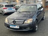 Mercedes-Benz C 200 AVANTGARDE*AUTOMATIK*SCHECKHEFT* - gebrauchte Mercedes-Benz C 200 aus dem Jahr 2009