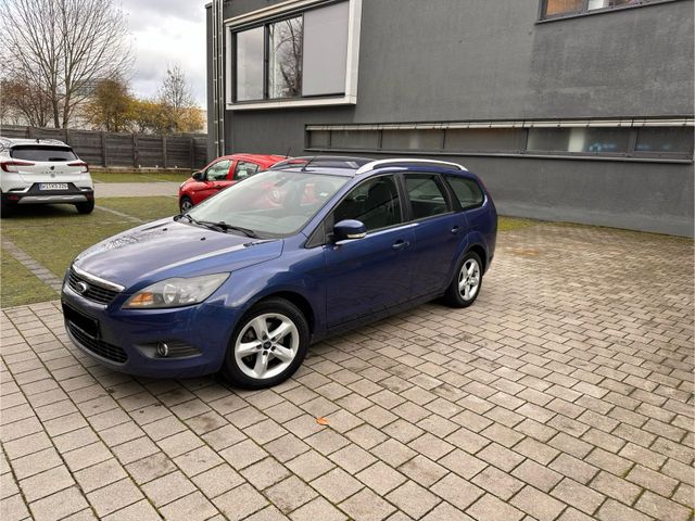 Ford Focus 1.6 Benzin