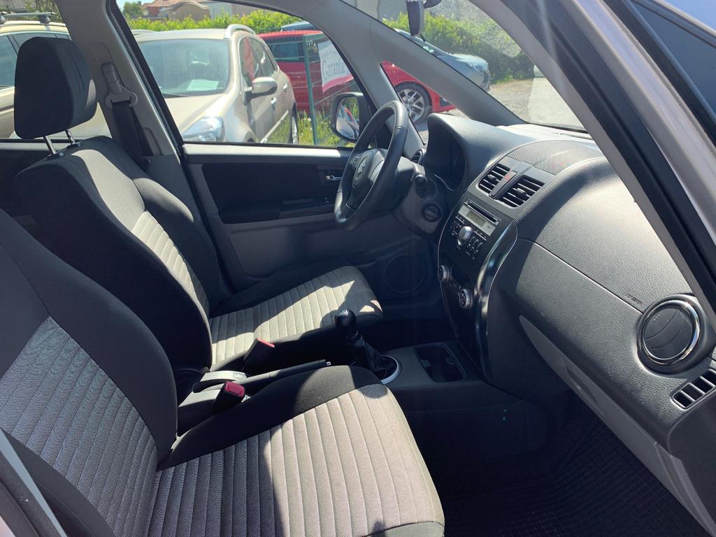Suzuki SX4