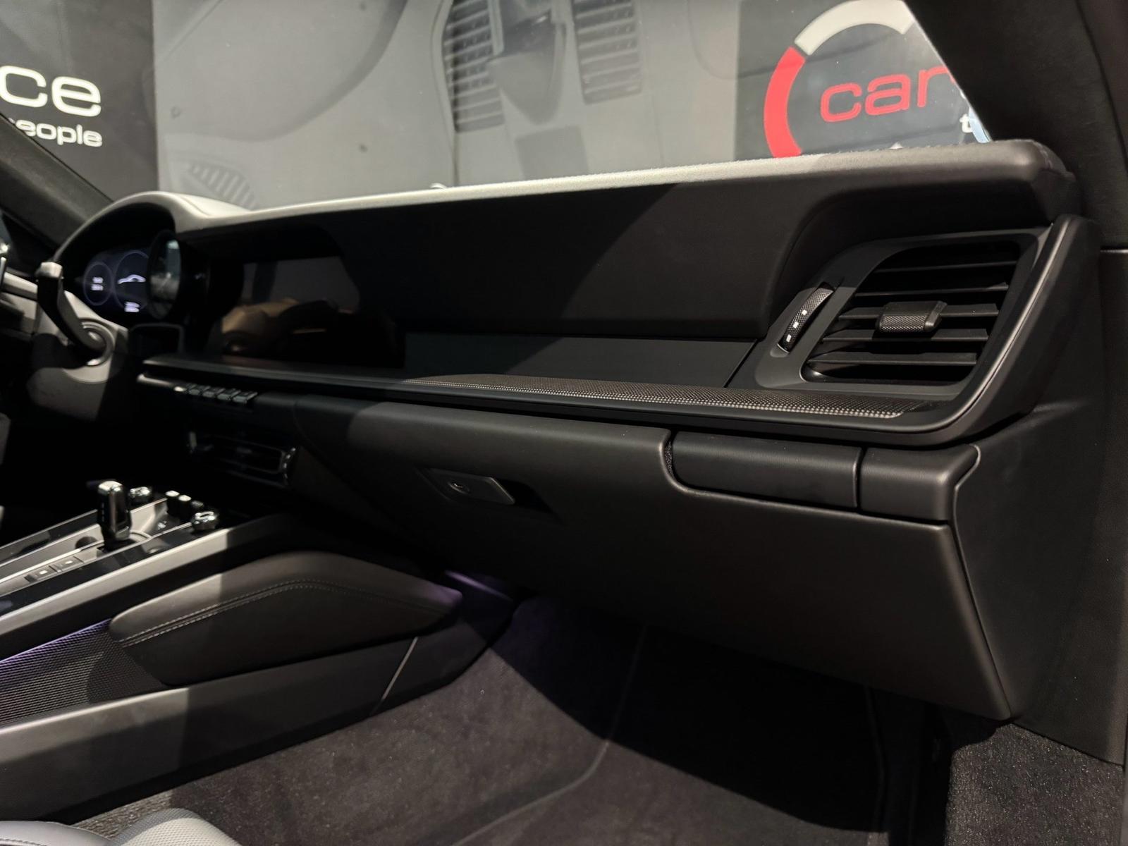 Porsche 911 Carrera 4 GTS APPROVED*3*JAHRE/ VOLL LEDER – 17