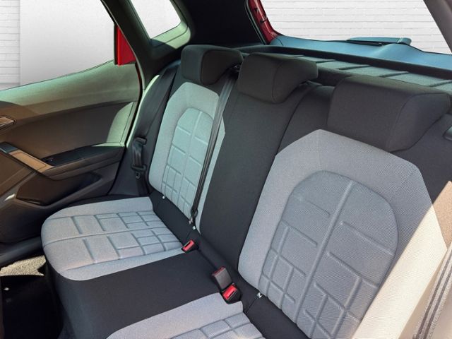Fahrzeugabbildung SEAT Arona 1.0 TSI FR KLIMA LED NAVI ALU