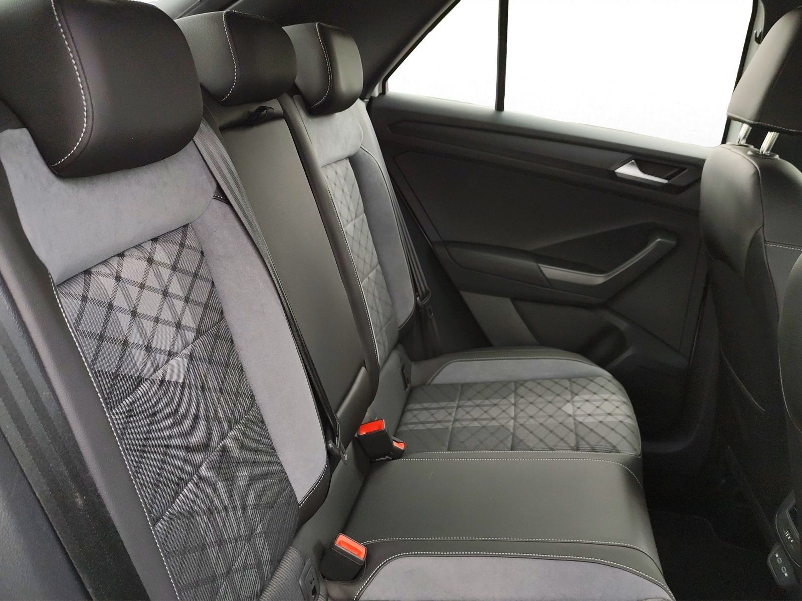 Volkswagen T-Roc - Bild 19