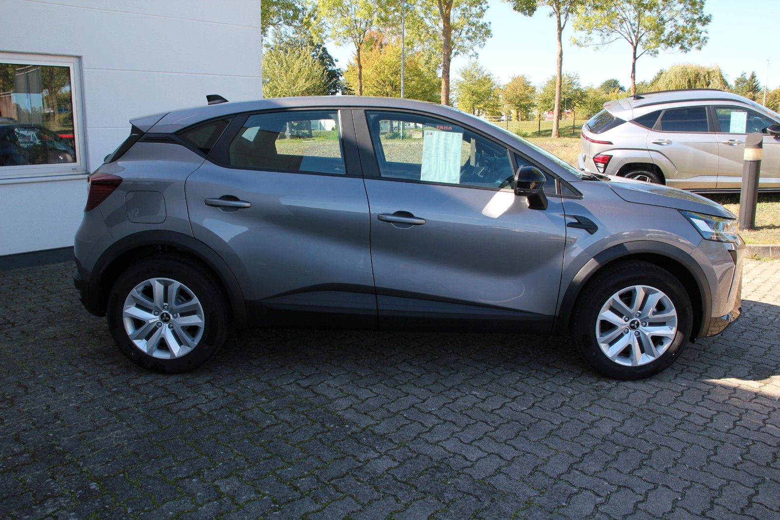 Fahrzeugabbildung Mitsubishi ASX Basis