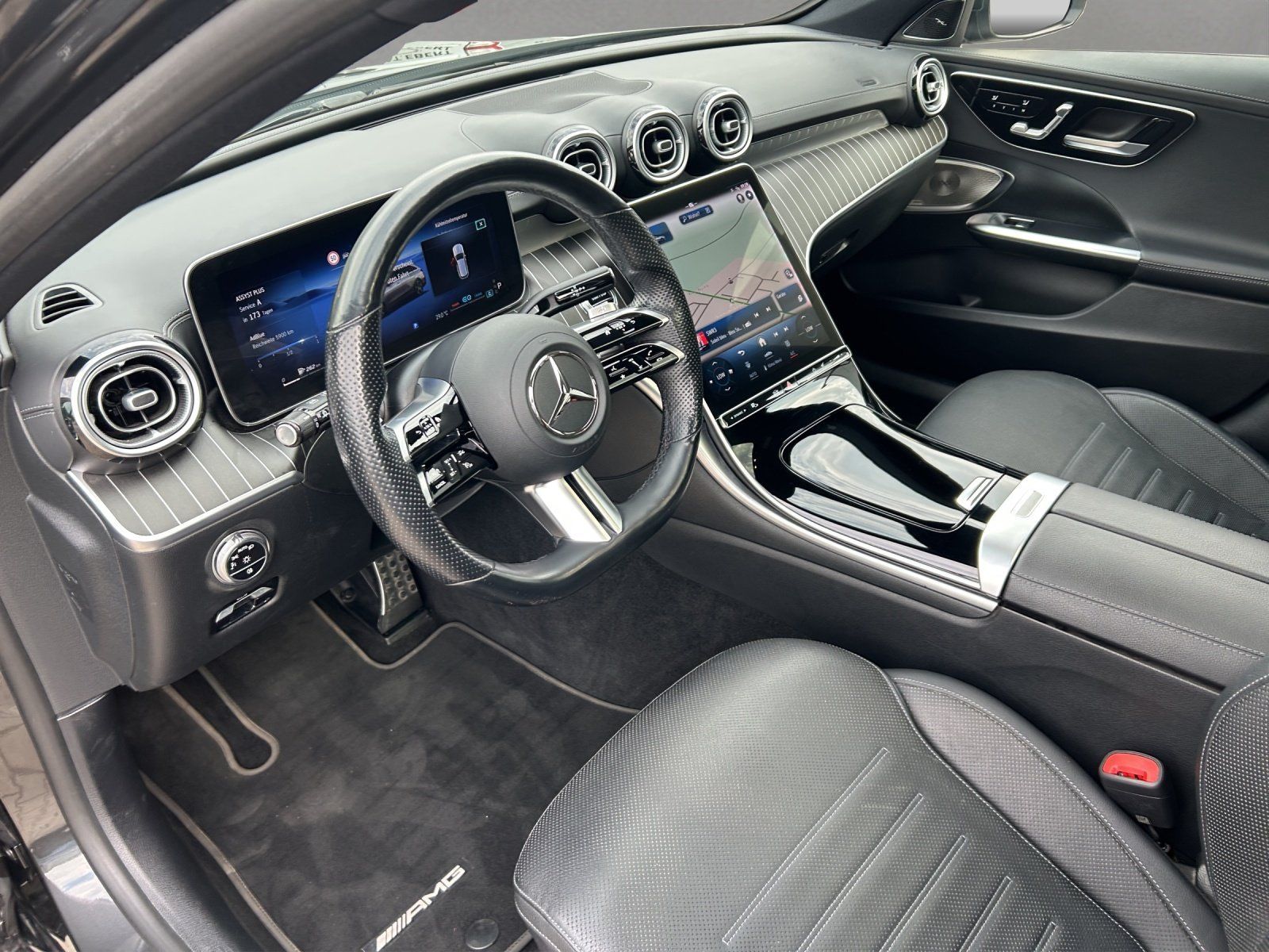 Fahrzeugabbildung Mercedes-Benz C300d T AMG Pano DISTRO DigiLED Busines AHK Memo