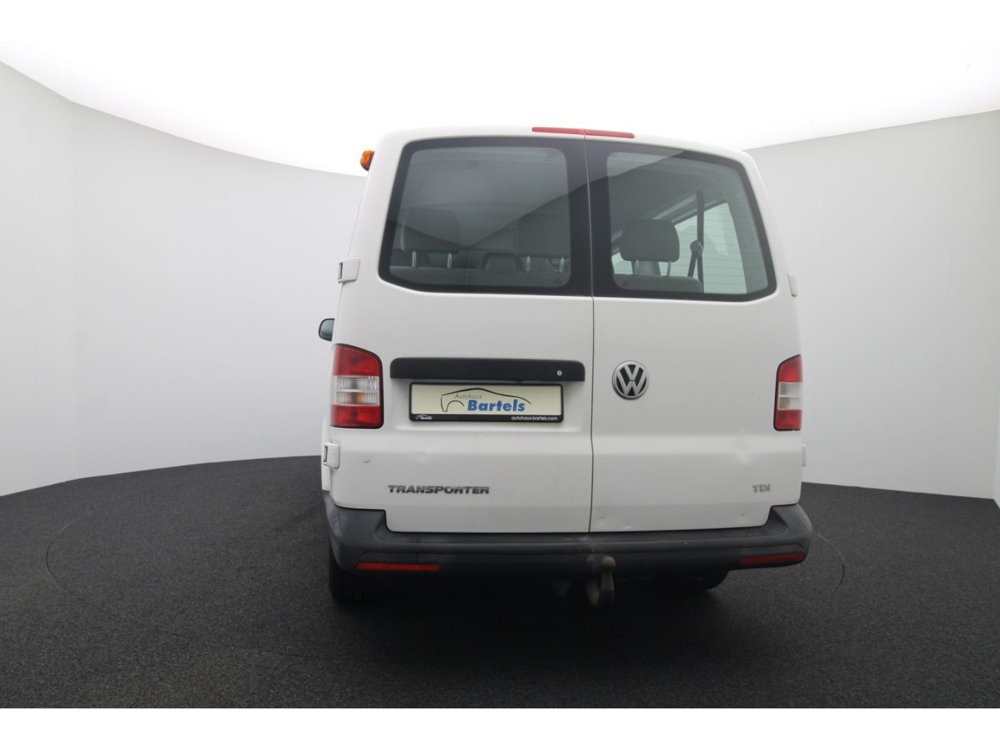 Fahrzeugabbildung Volkswagen T5 2.0 9-Sitzer