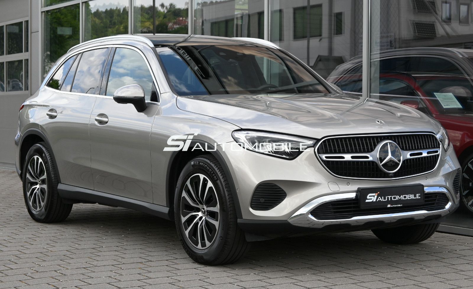 Fahrzeugabbildung Mercedes-Benz GLC 220 d 4MAT. Avantgarde °DISTRONIC°PANORAMA°