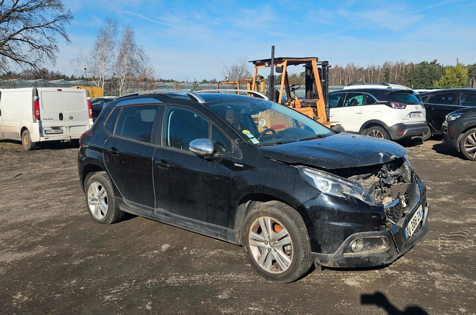 Peugeot 2008 Style BlueHDi 100