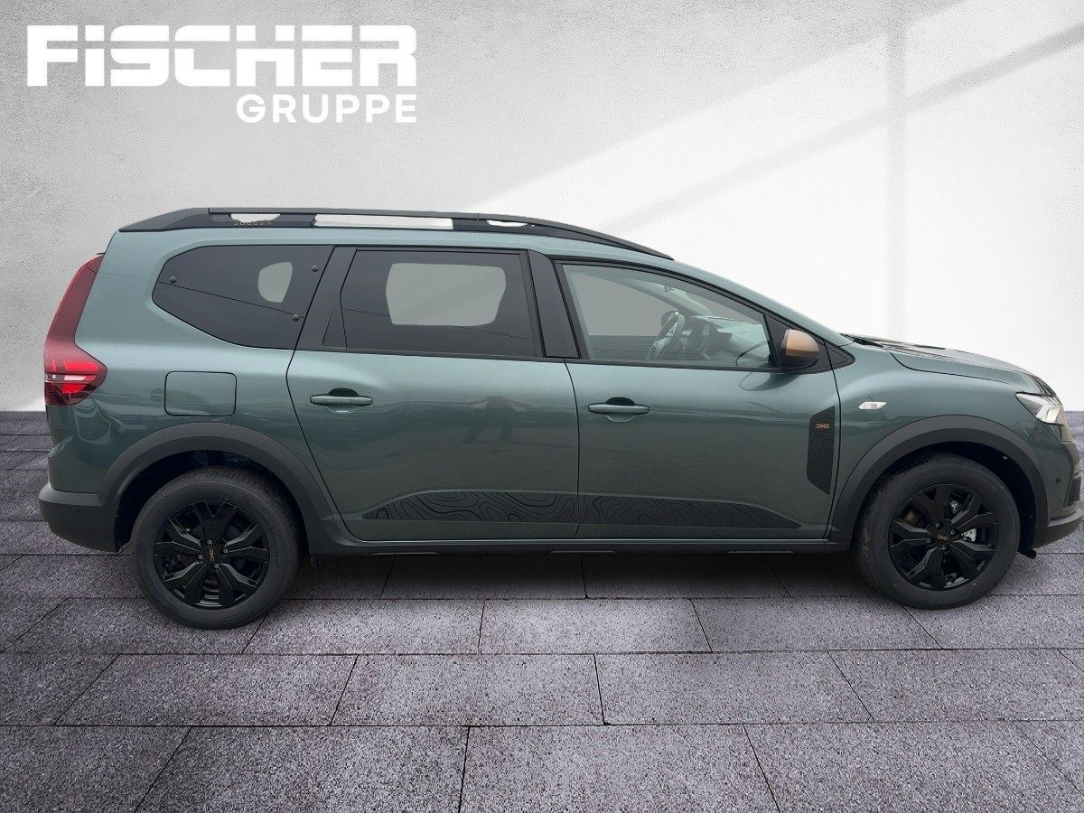 Fahrzeugabbildung Dacia Jogger Extreme+ TCe 110 7-Sitzer