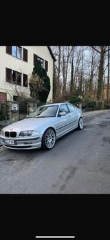 BMW E46 323i - BMW 323 aus 1998: 323i