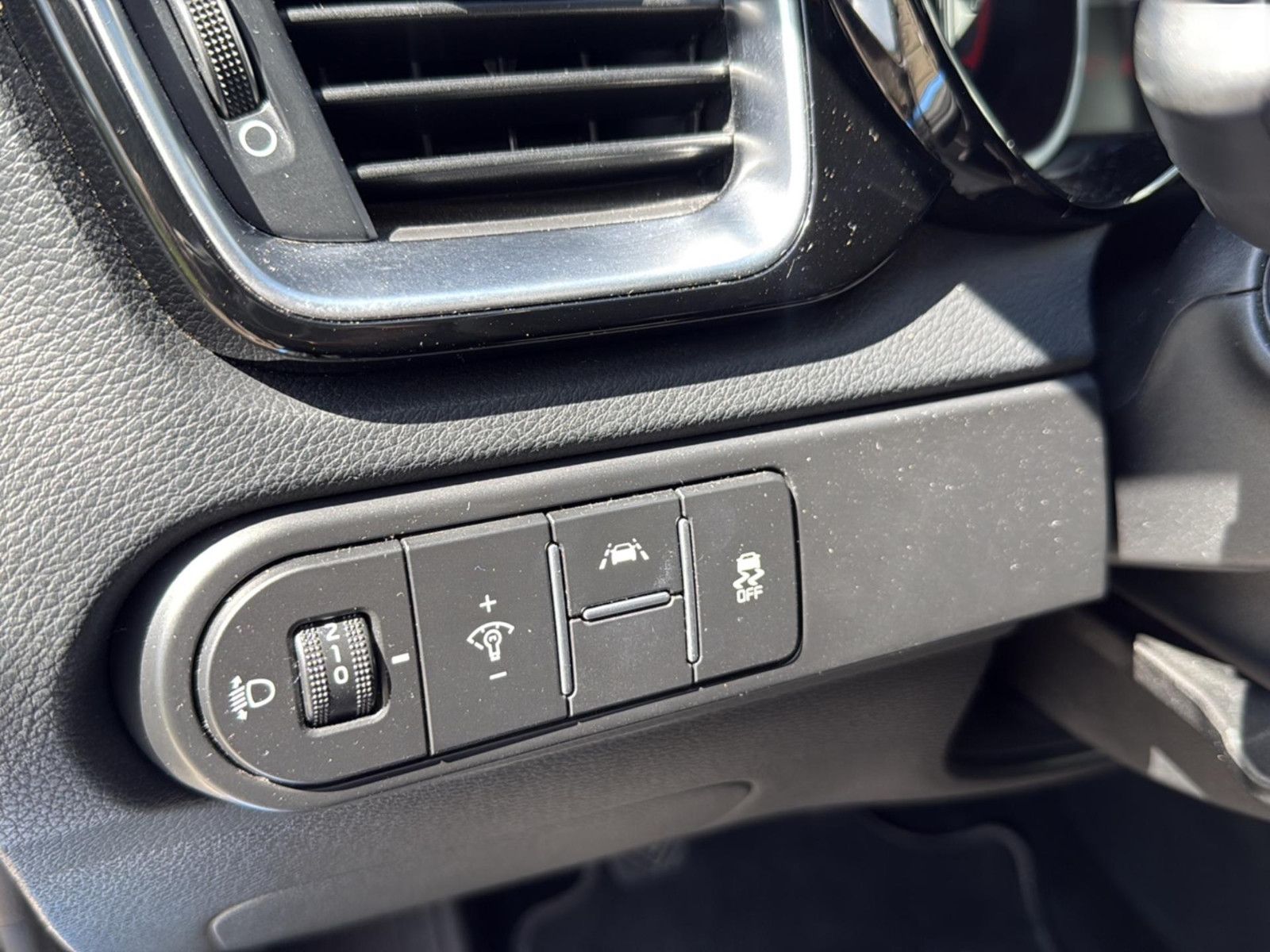 Fahrzeugabbildung Kia cee'd 1.4 TGDI Vision/ 1. Hand