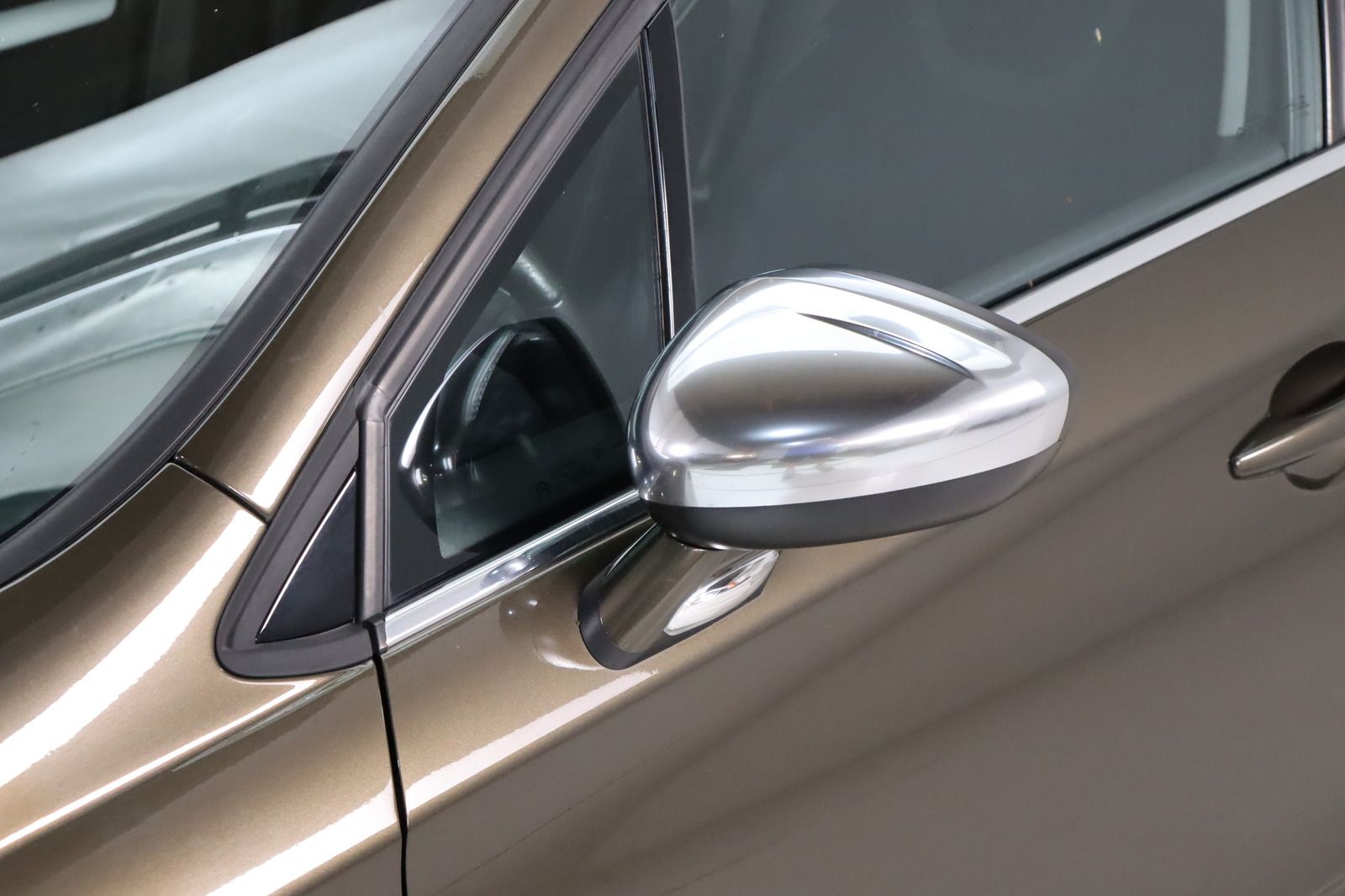 Fahrzeugabbildung Citroën C4 1.6 * HU 03.2028 * Selection