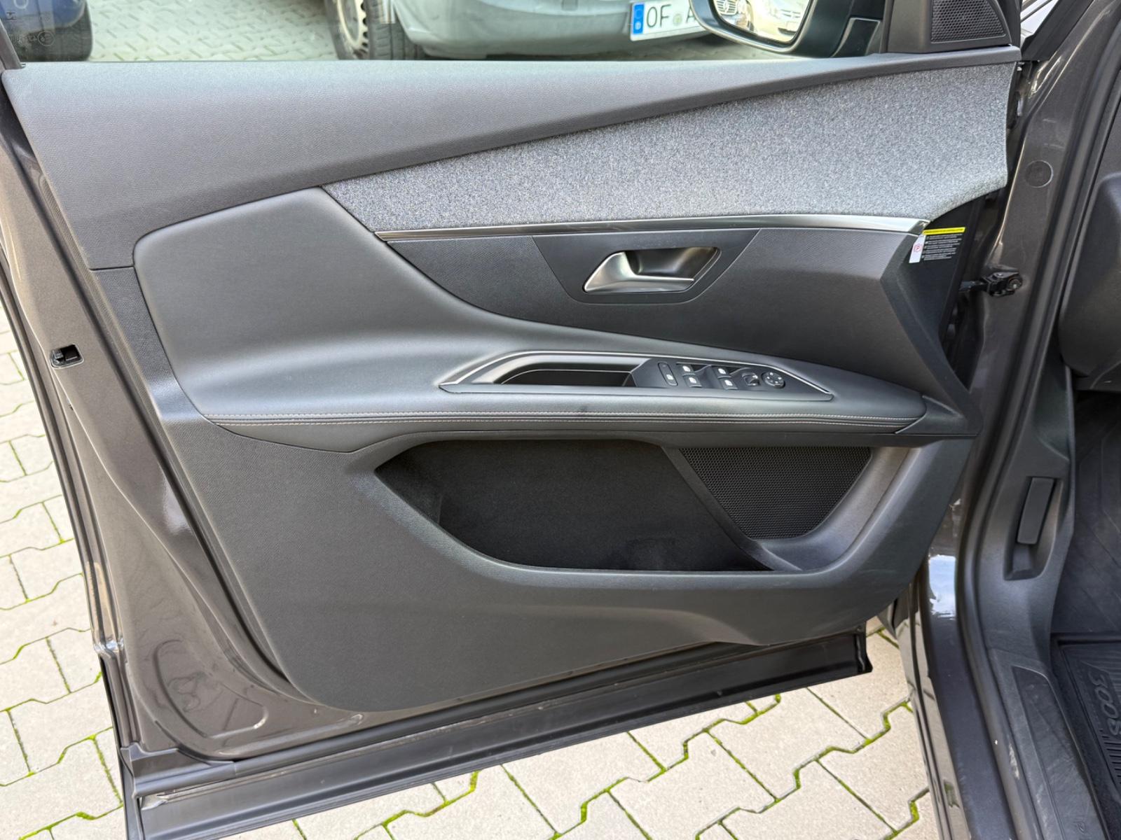 Peugeot 3008 1.5 BlueHDi Allure/GT-Line/DAB/Navi/360°/LM