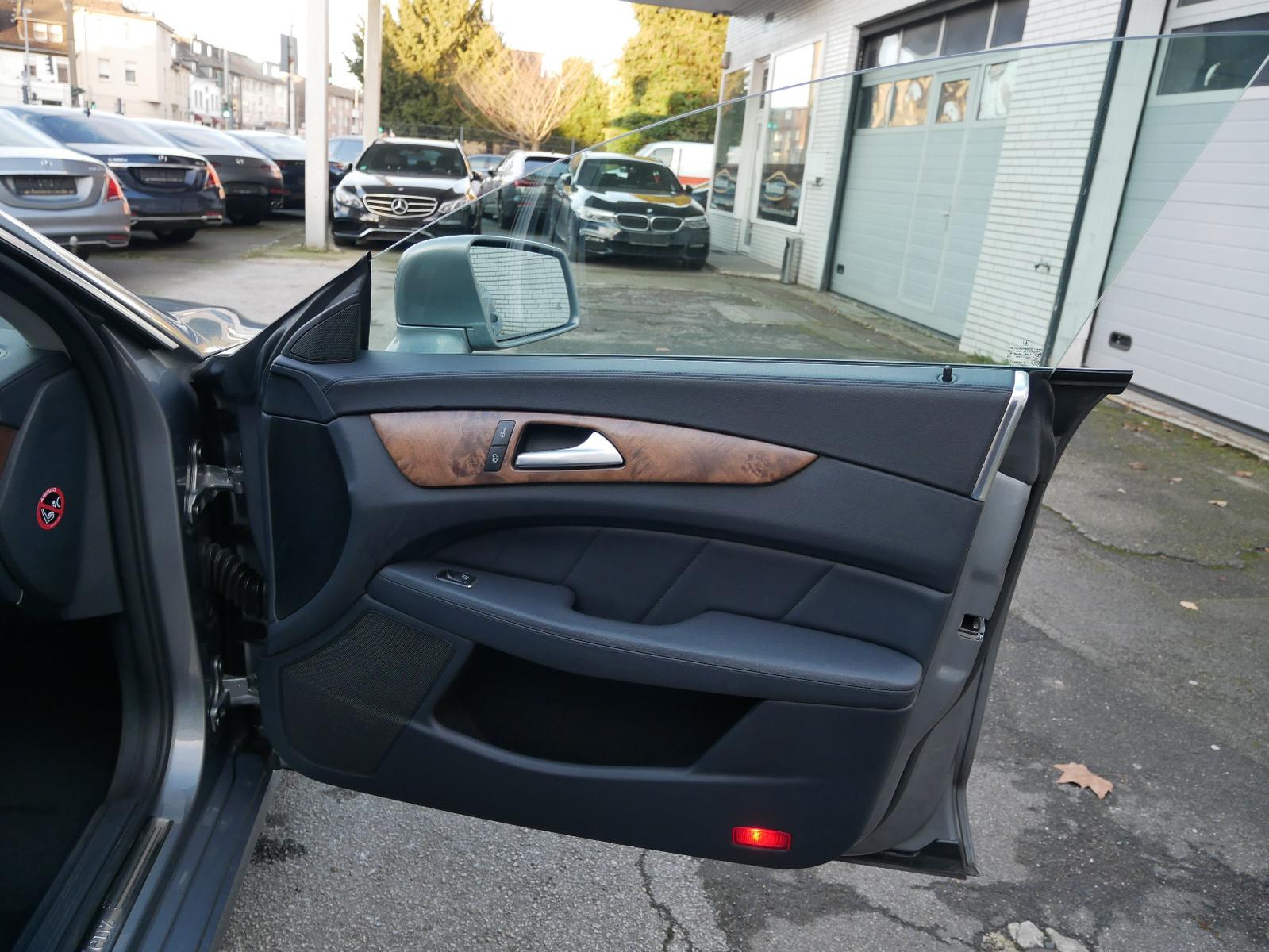 Mercedes-Benz CLS 250 CDI BE Bi-Xenon SpurPaket Leder Navi PDC