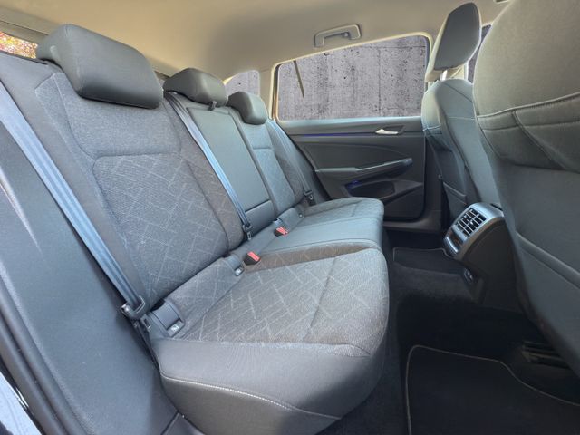 Volkswagen Golf VIII Variant Life eTSI DSG*LED*APPLE*ACC