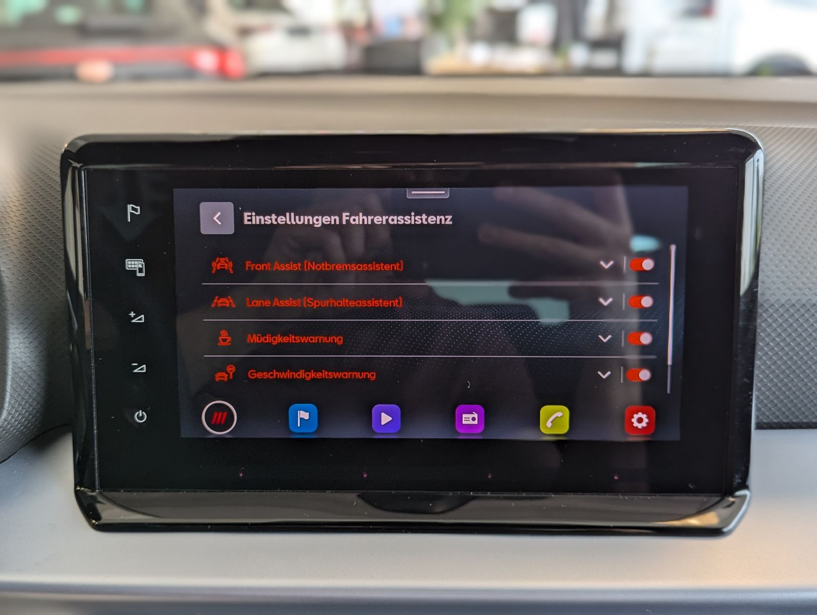 Fahrzeugabbildung SEAT Arona 1.0 TSI FR DSG LED Dinamica ACC AHK Kamera