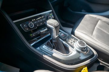 Fahrzeugabbildung BMW 225xe Active Tourer Steptronic Luxury Line|LED|