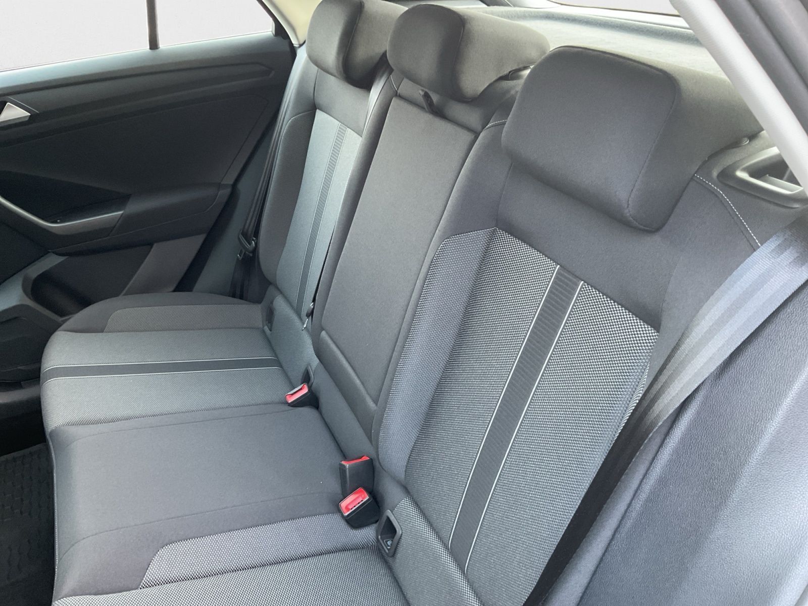 Volkswagen T-Roc - Bild 13