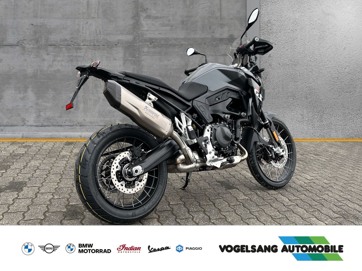 Fahrzeugabbildung BMW F 900 GS Tieferlegung, Dynamic-Paket, Akrapovic-