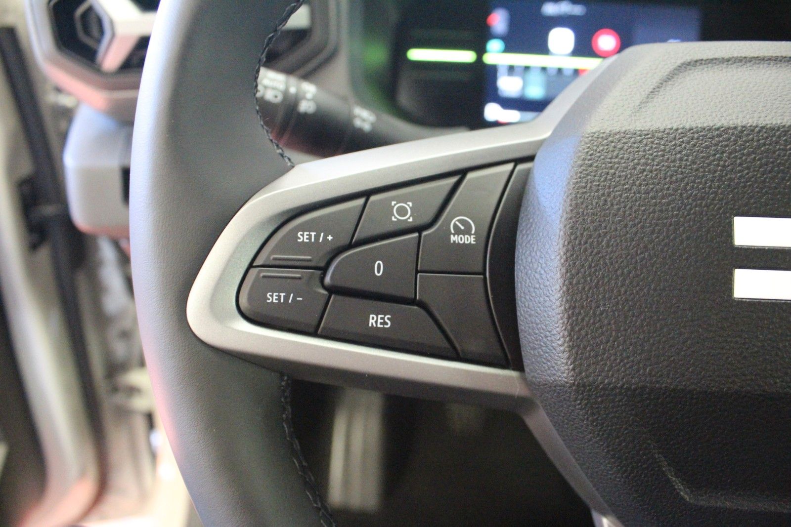 Fahrzeugabbildung Dacia Duster mild Hybrid 140 Journey *Winter-Plus-Pak*