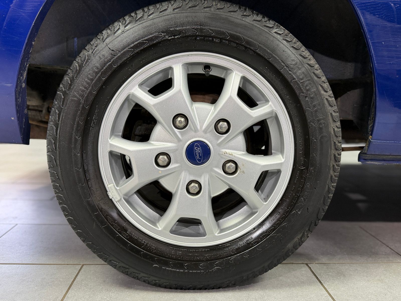 Fahrzeugabbildung Ford Tourneo Custom 300|AC|PDC|NAVI|8-SITZE