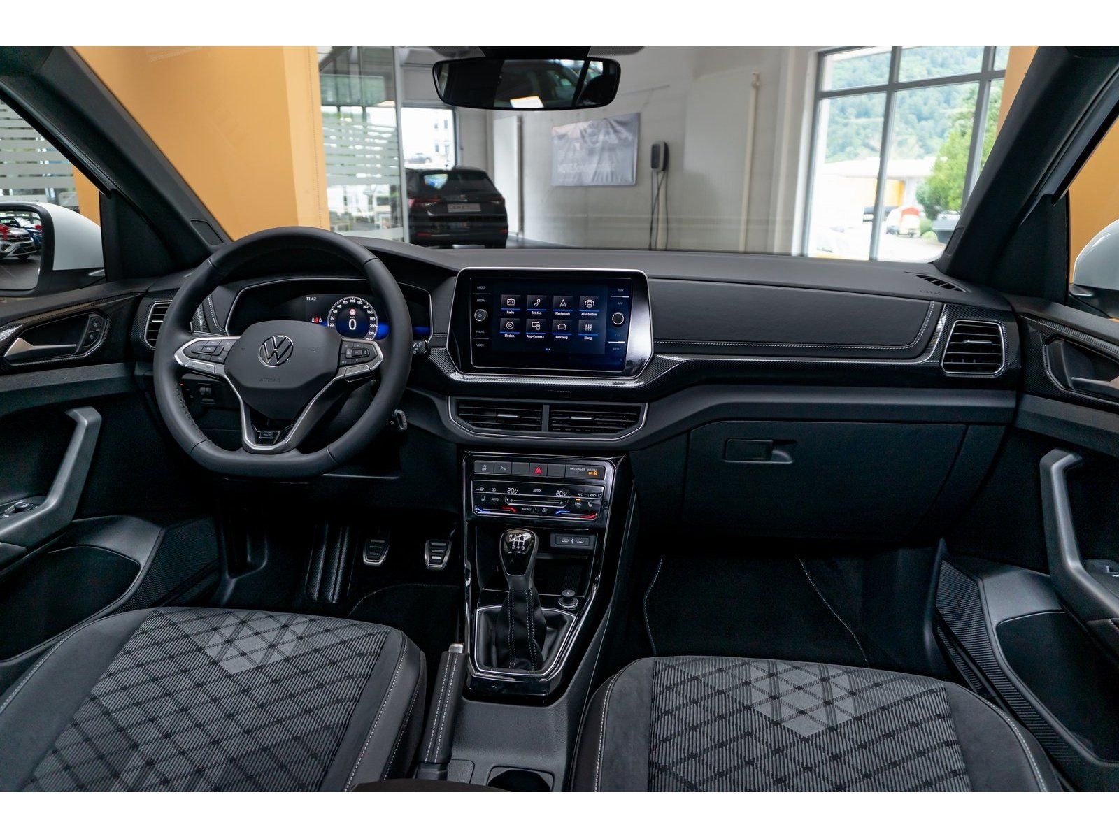 Fahrzeugabbildung Volkswagen T-Cross R-Line TSI *LED*Cam*Navi*