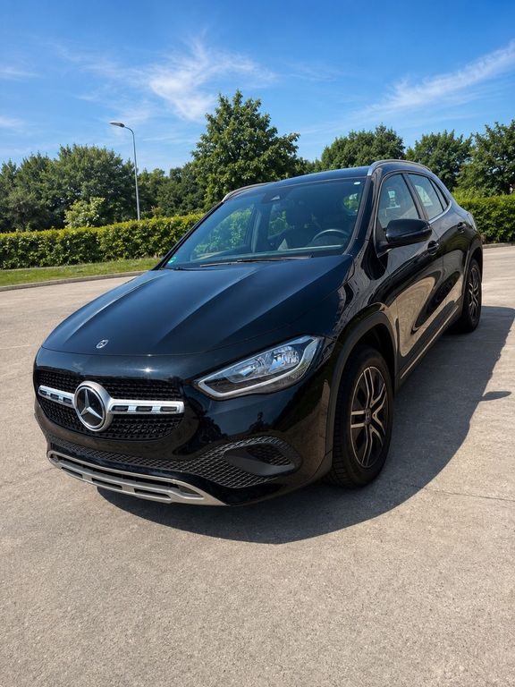 Image of Mercedes-Benz GLA 250
