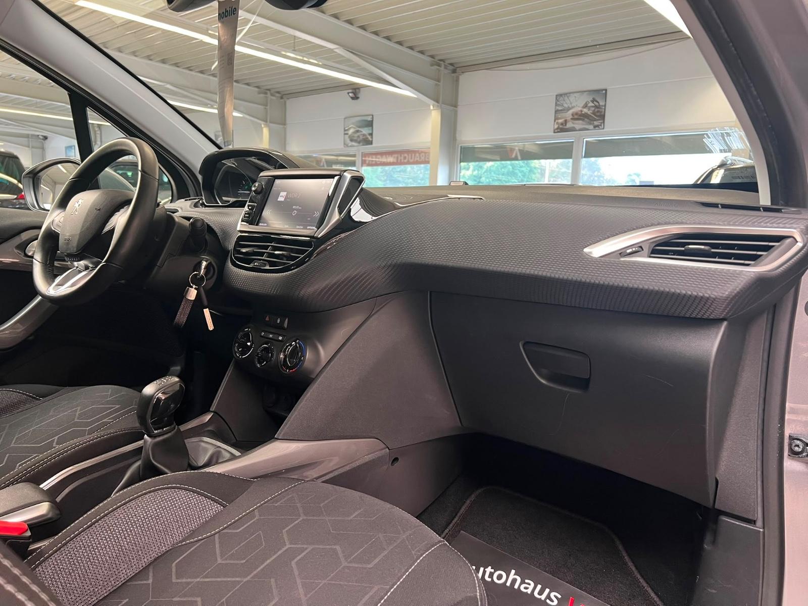 Peugeot 2008 Active Klima/Multi/1-HAND/**82.000KM**/TOP