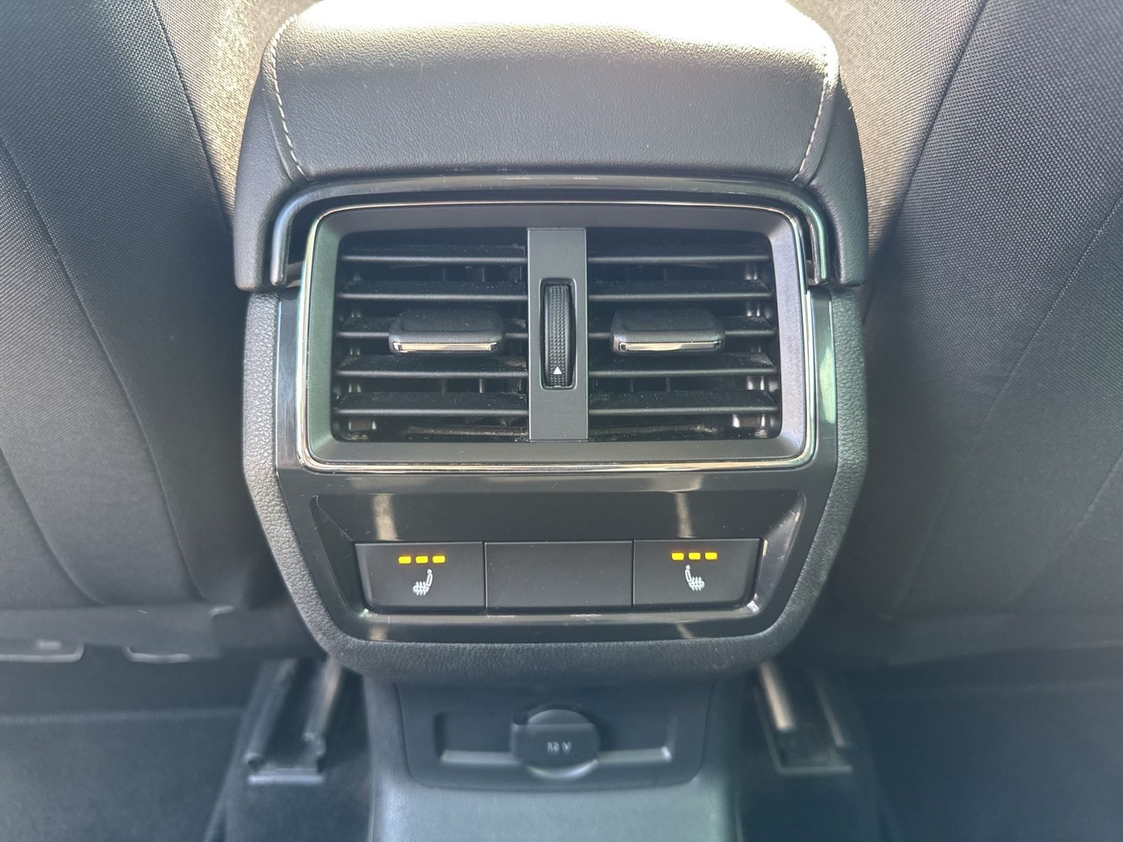 Karoq 1.5 TSI ACT Tour, AHK, elektr. Heckklappe,
