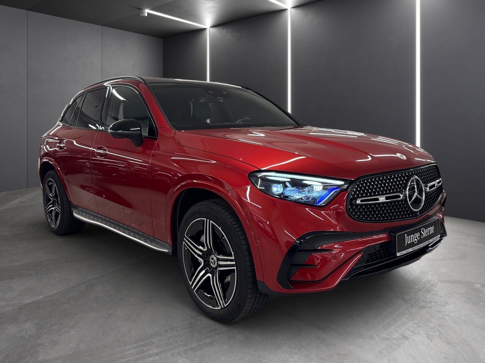 Fahrzeugabbildung Mercedes-Benz GLC 300 e 4M*AMG*Pano*AHK*DigitalL*Distronic*360