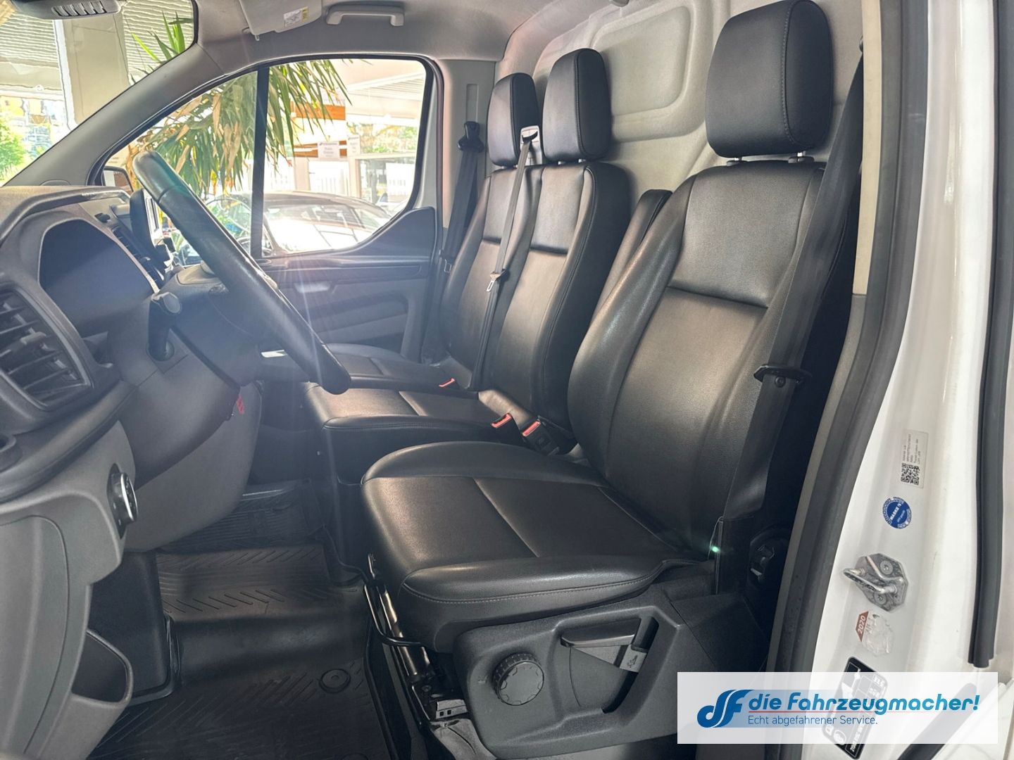 Fahrzeugabbildung Ford Transit Custom Kasten 280 L1 Trend 2.0 TDCi Klim