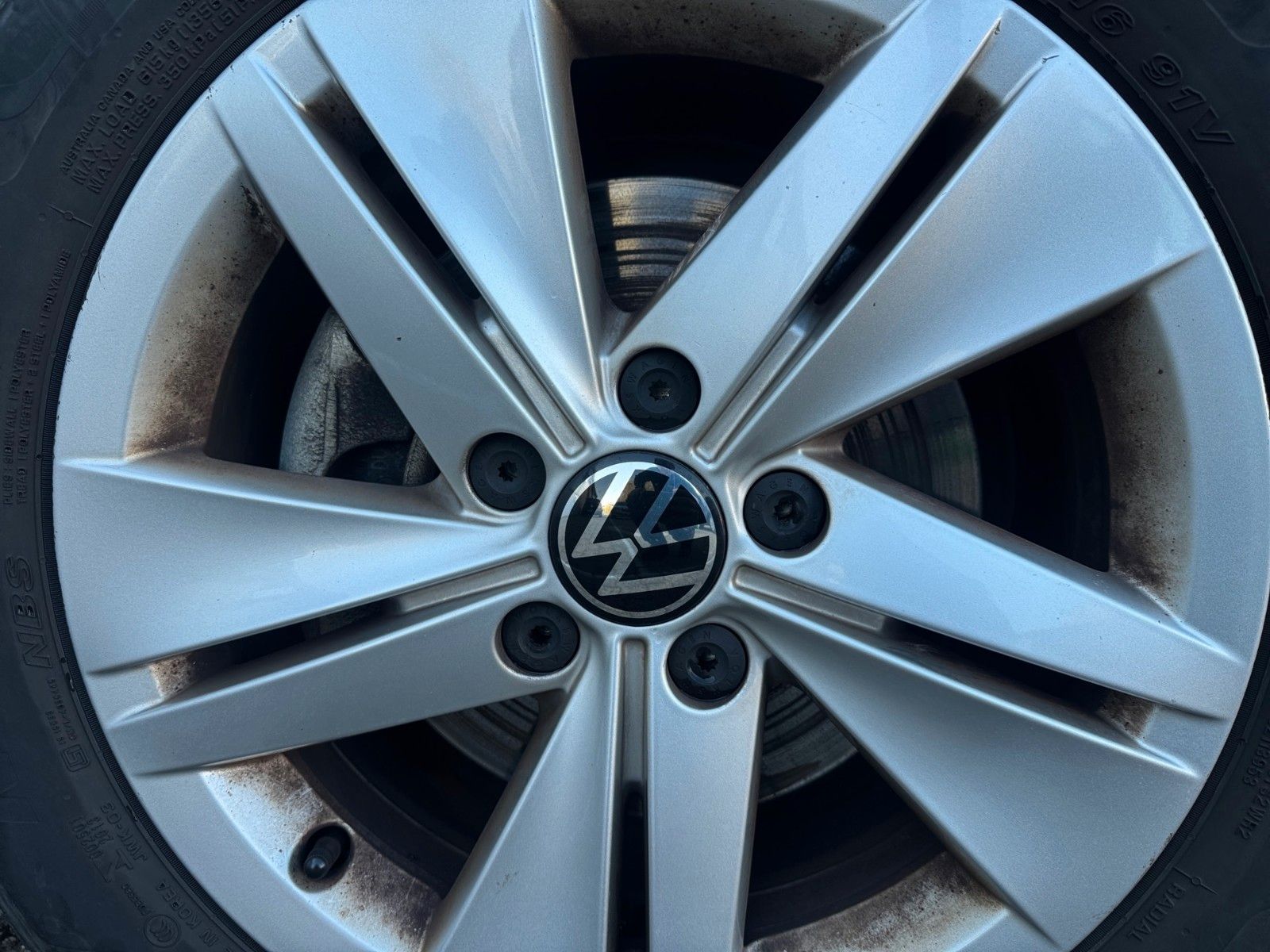 Fahrzeugabbildung Volkswagen Golf VIII Lim. Life 1.0 TSI