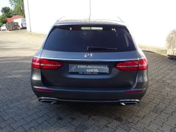 Mercedes E 220 - 4