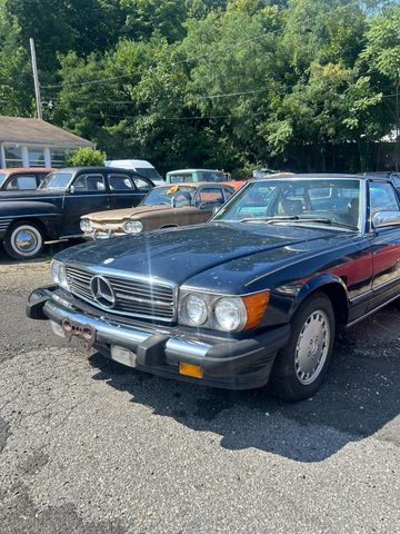 Mercedes-Benz r107  SL 560