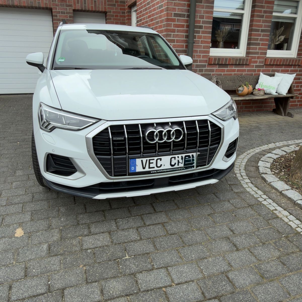 AUDI Q3 40 TFSI quattro S tronic advanced advanced