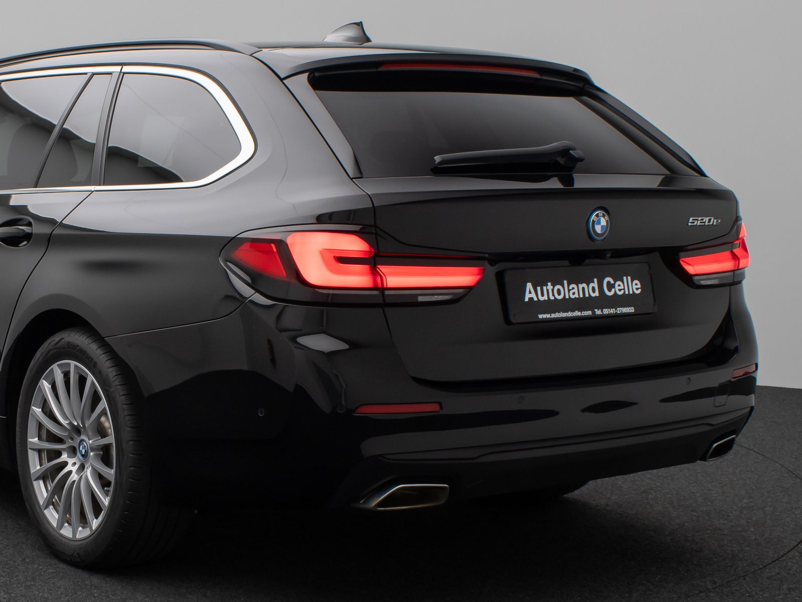 Fahrzeugabbildung BMW 520e  Laser 360° HUD DAB H/K ACC Alarm Komfort
