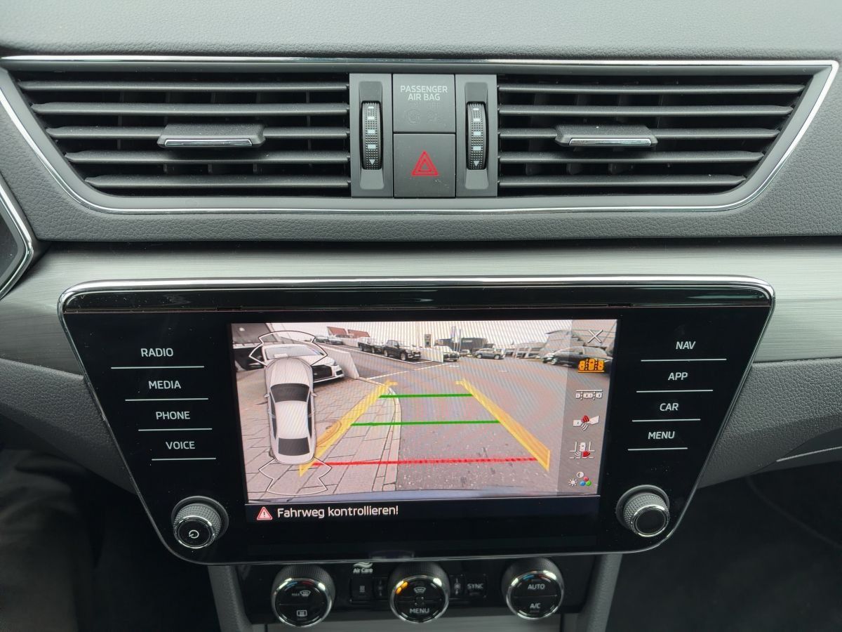 Skoda Superb - Bild 17