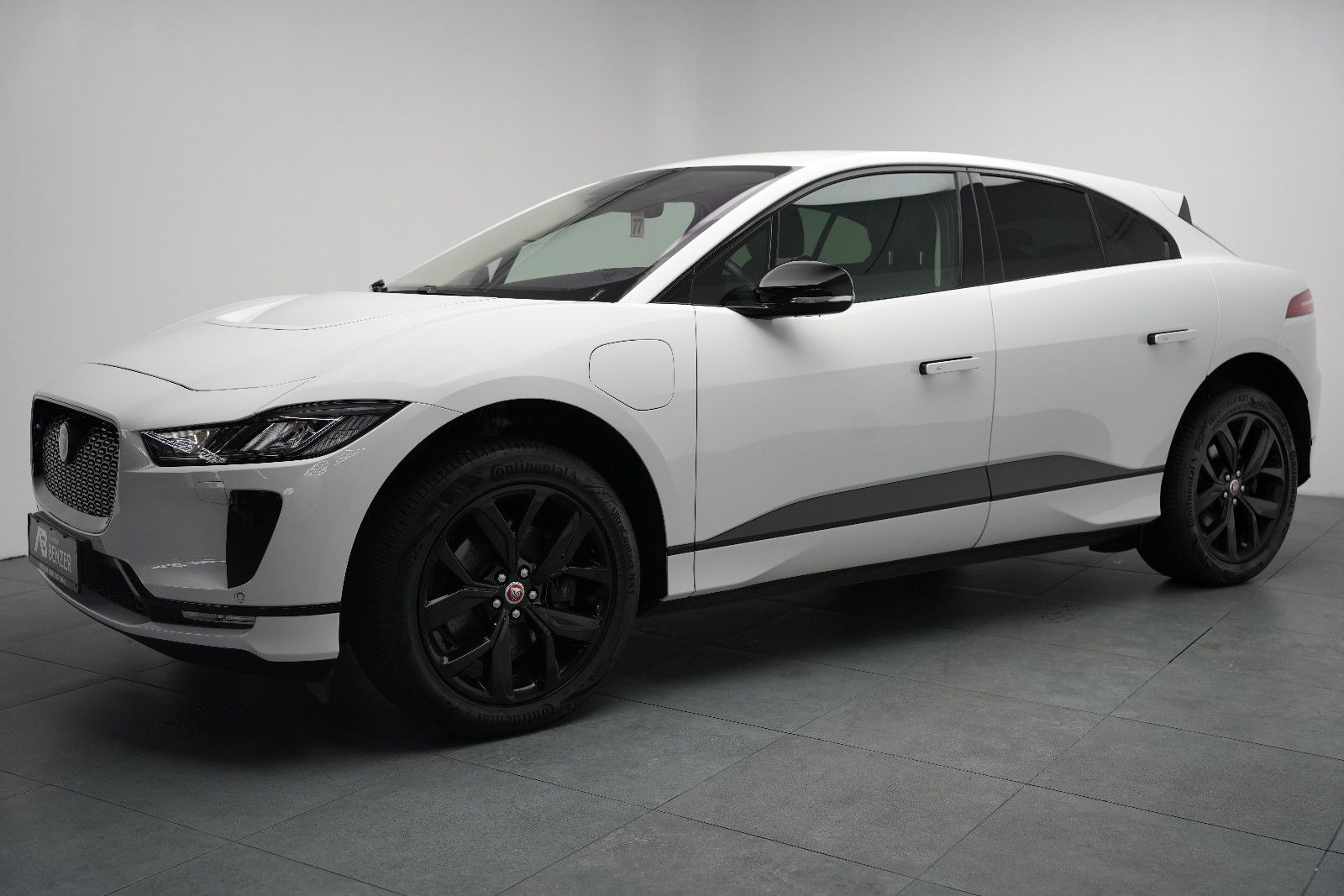 Fahrzeugabbildung Jaguar I-PACE 400 AWD/Black-Pack/CarPlay/MERIDIAN/89,6%