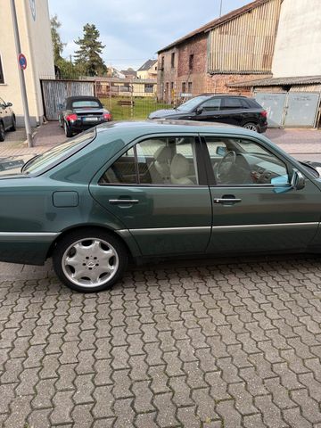 Mercedes-Benz Mercedes Benz c220 Oldtimer Super Zustand