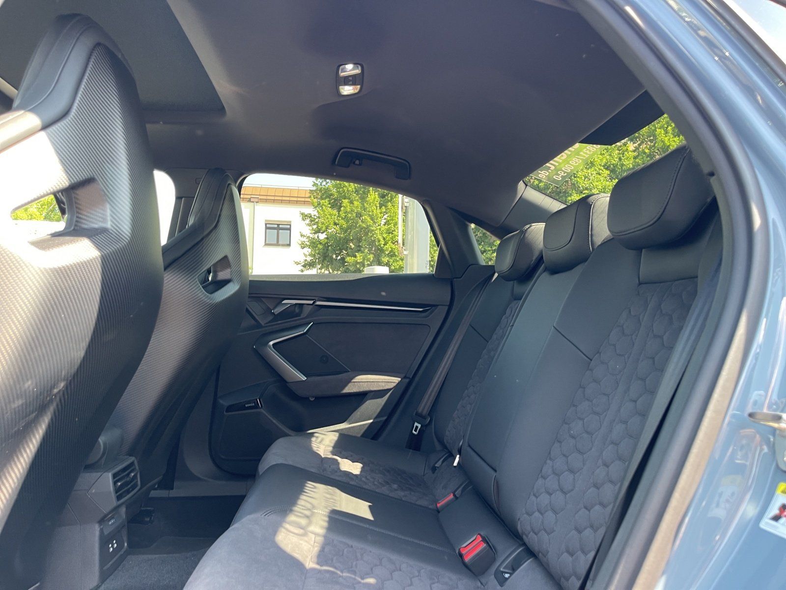 Fahrzeugabbildung Audi RS 3 Limousine 2.5 quattro Vmax 280, RS-Sportabg
