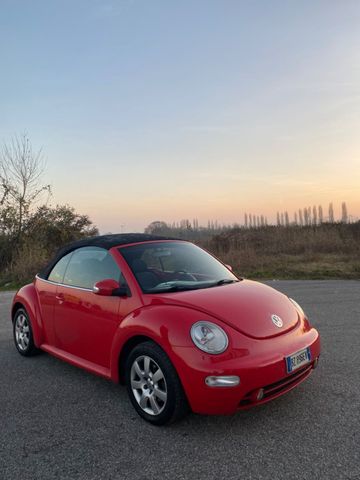 Volkswagen New Beetle 1.6 Cabrio