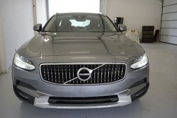 Volvo V90 Cross Country - 7