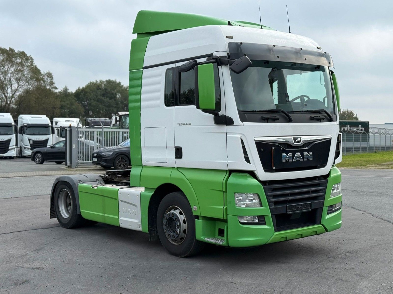 Fahrzeugabbildung MAN TGX 18.460 4x2 Retarder 2x Tank