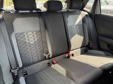 Volkswagen Polo  R-Line 1,0 l TSI 95 PS 7-Gang-DSG