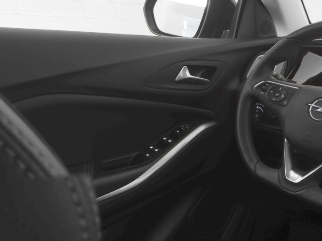 Grandland GSe PHEV 4X4 AT+AHK+NAVI+RÜCKFAHRKAMER