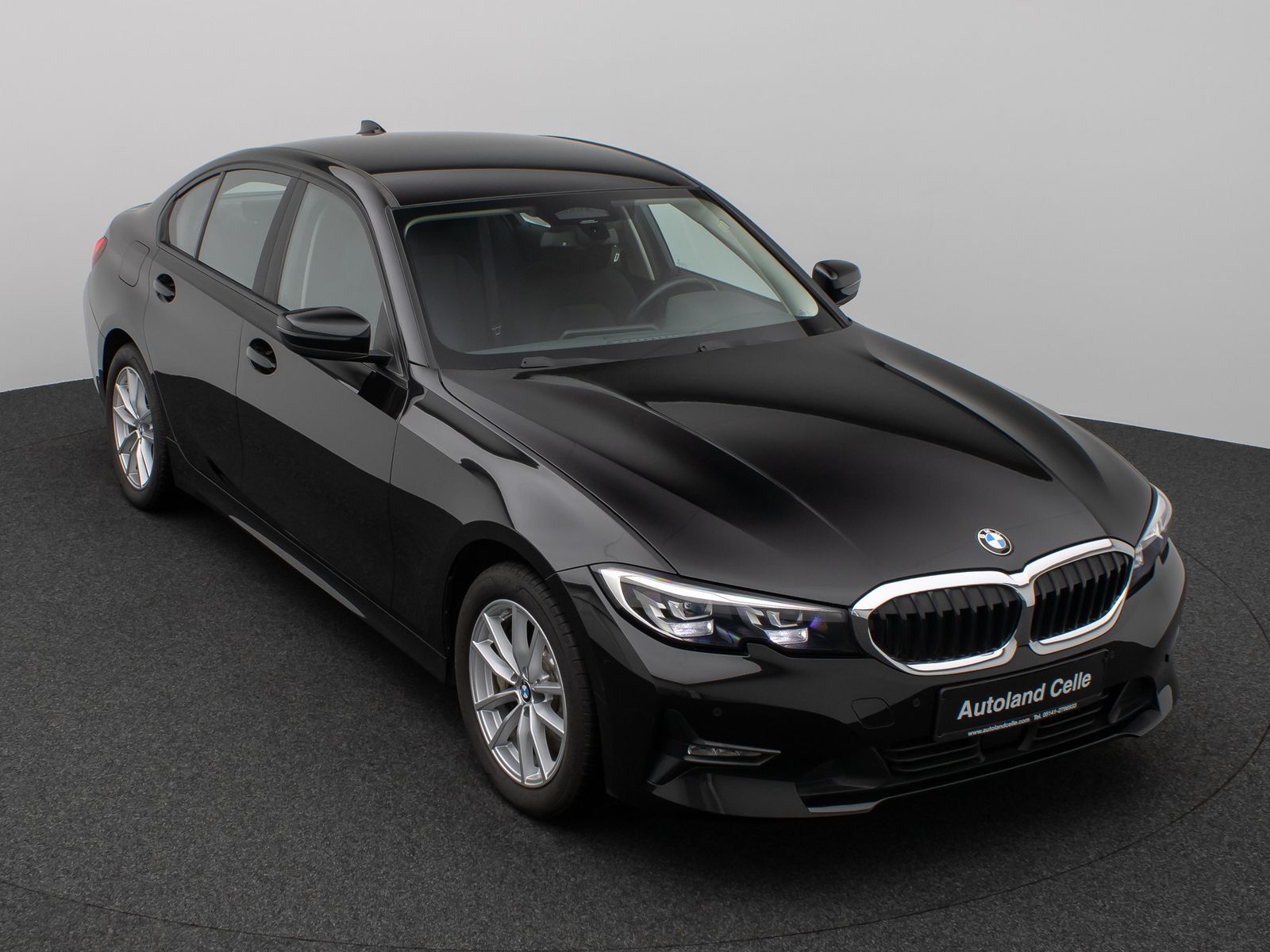 Fahrzeugabbildung BMW 330e ACC Alarm DAB CockpitPr HiFi PDC WLAN Sport