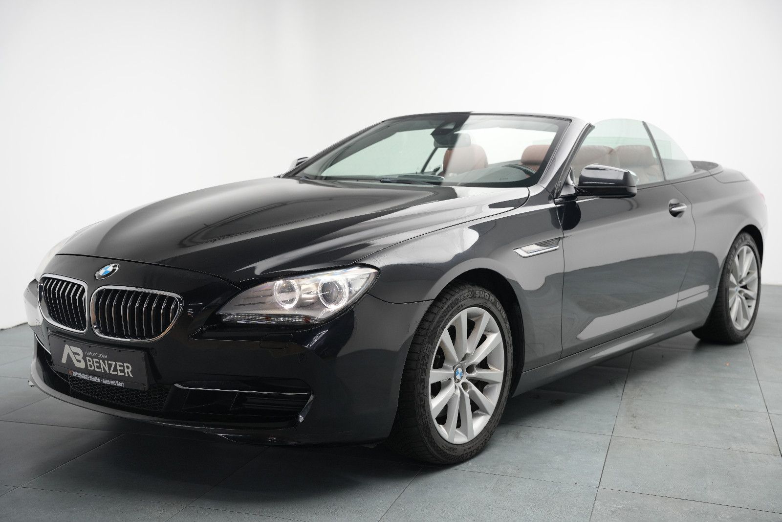 Fahrzeugabbildung BMW 640 Cabrio d xDrive/KAMERA/NAVI/MEMORY/BI-XENON