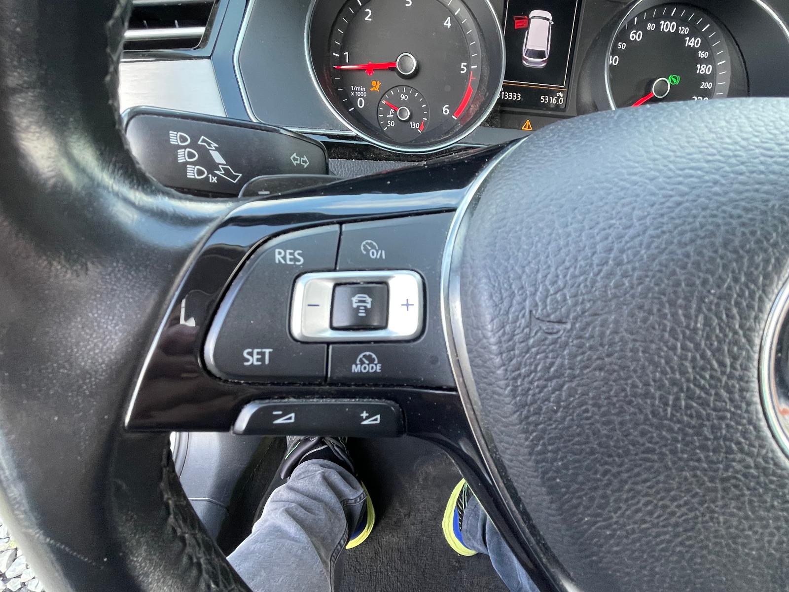 Volkswagen Passat 2015 — photo 39