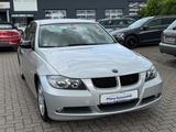 BMW 318 Baureihe 3 Lim. 318i,TÜV-AU NEU,Erst 90tkm - BMW 318: 318i E90