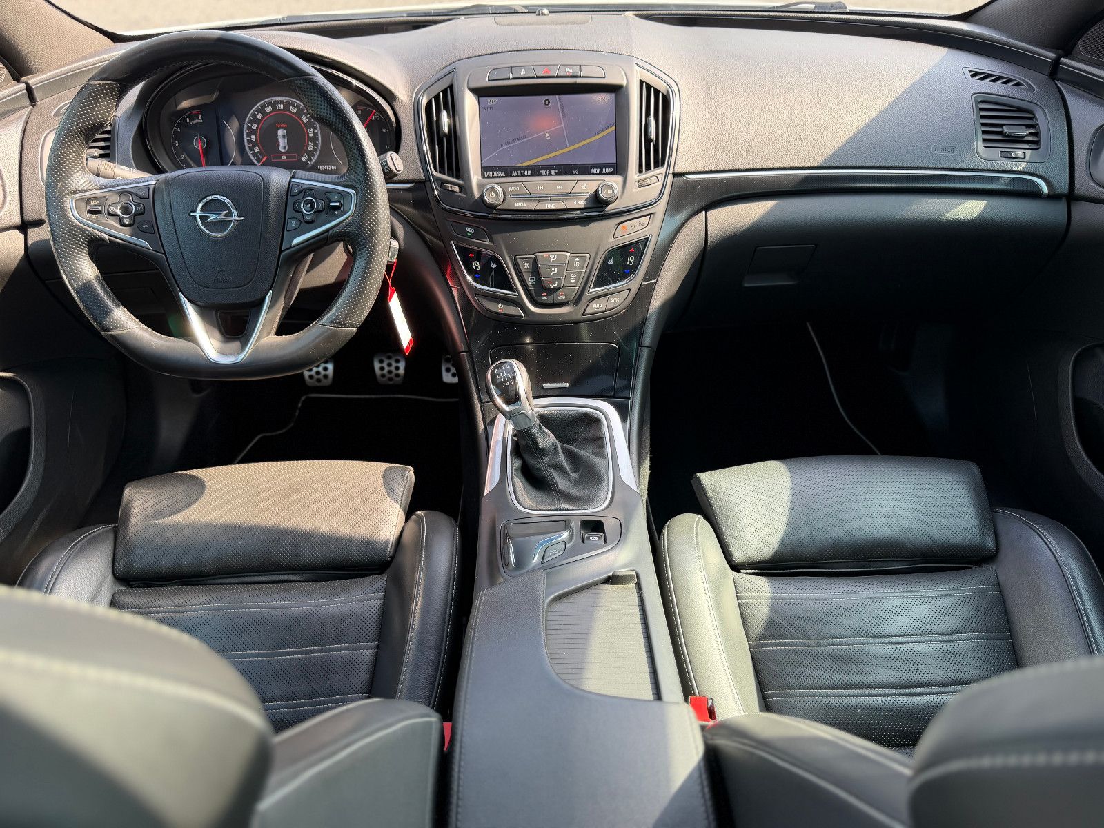 OPEL Insignia A Sports Tourer OPC-Line NAVI/PDC/PANO – Foto 15